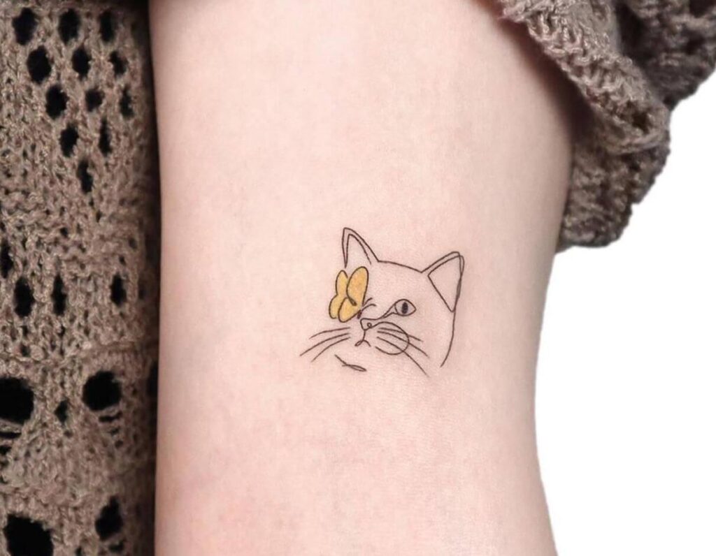 luna silueta tatuajes de gatos