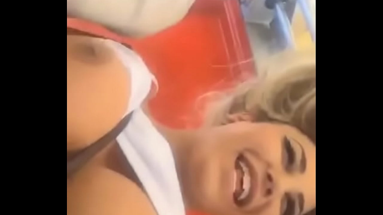 slingshot ride nip slips