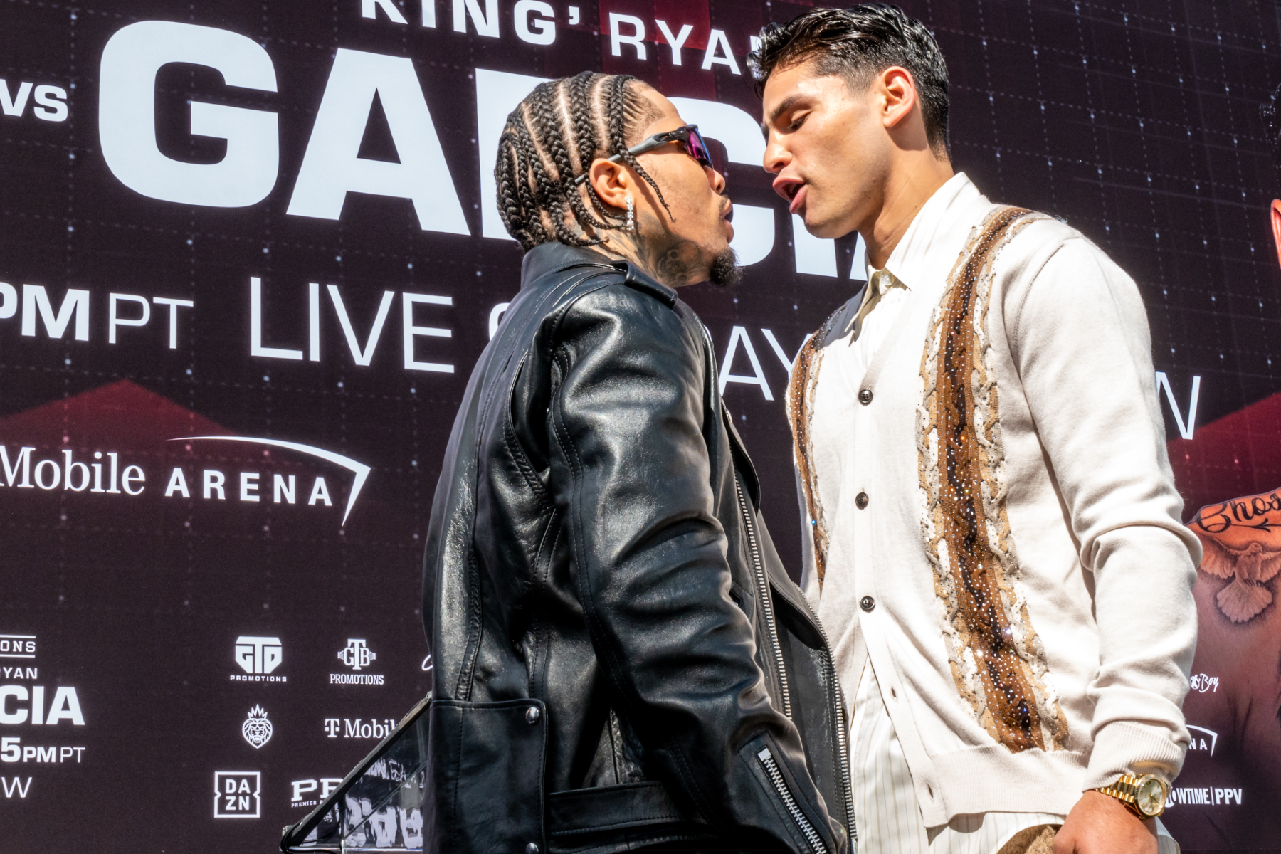 where to watch garcia vs davis