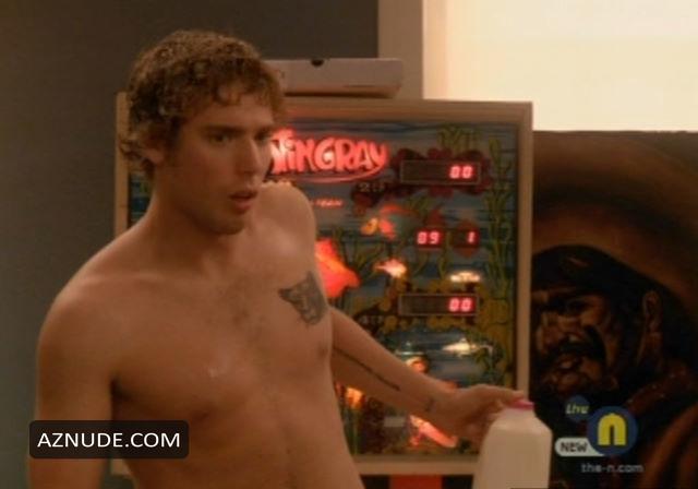 dustin milligan naked