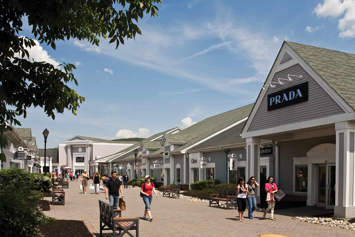 woodbury common premium outlets shopping