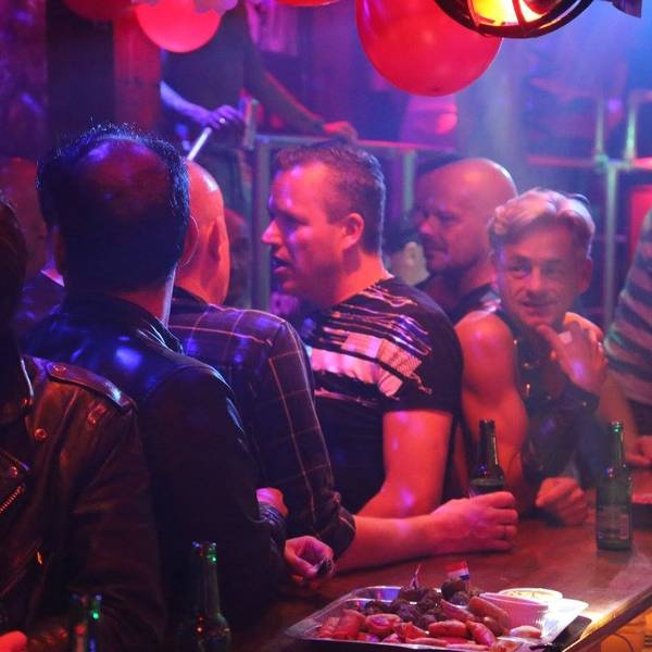 gay clubs in amsterdam netherlands