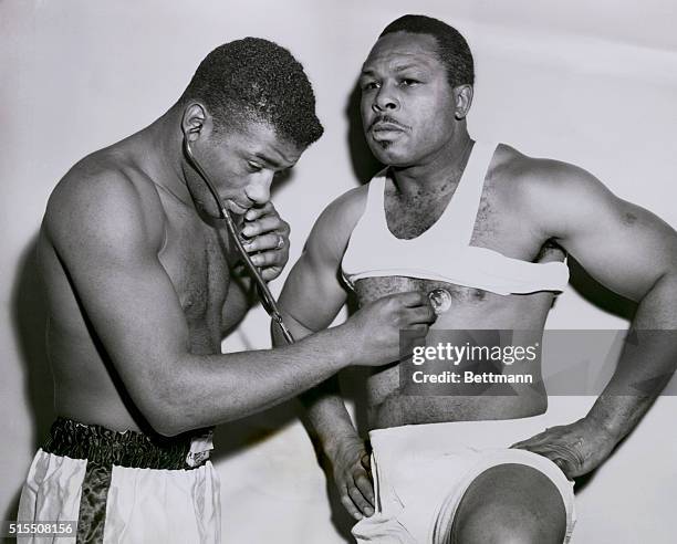 archie moore vs floyd patterson