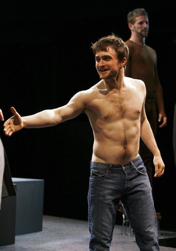 daniel radcliffe shirtless