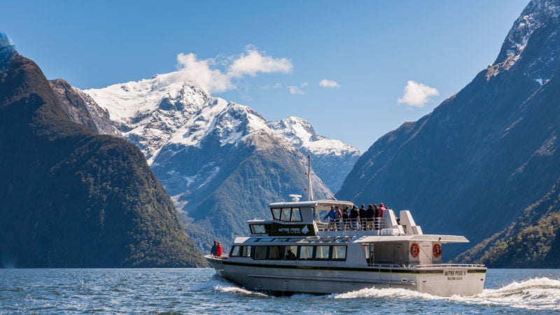 mitre peak cruises