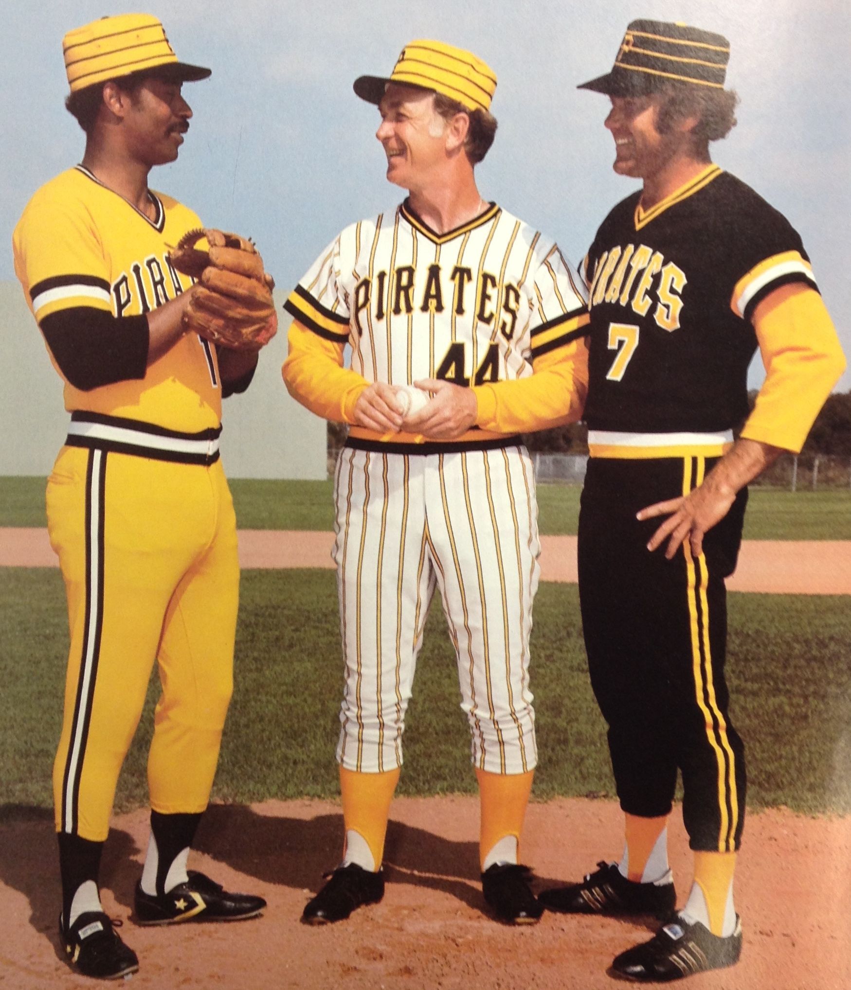 pittsburgh pirates uniforms