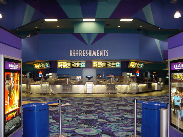 movie theaters near novi