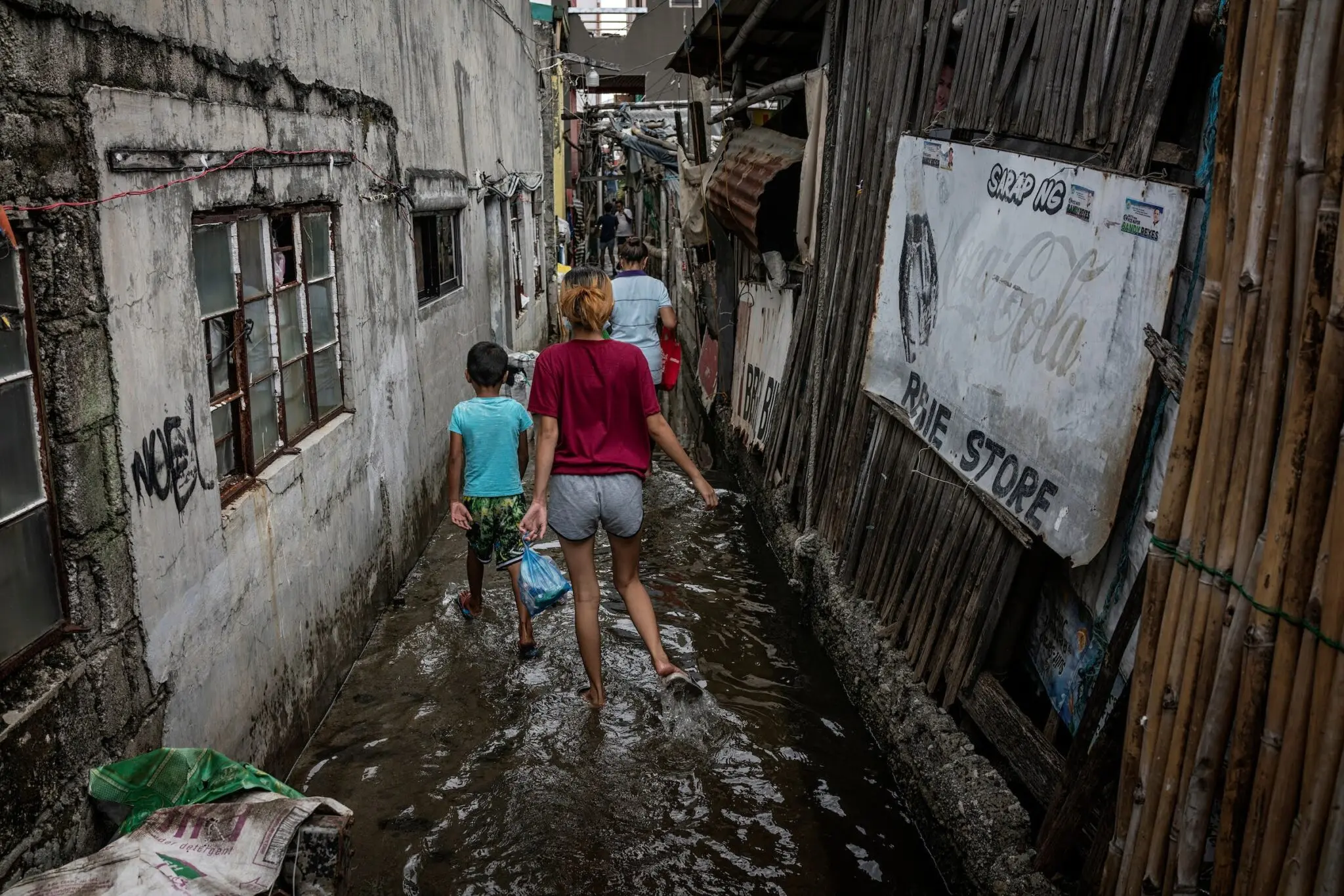 high tide in manila