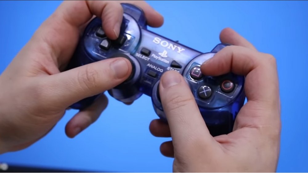 controller grip claw