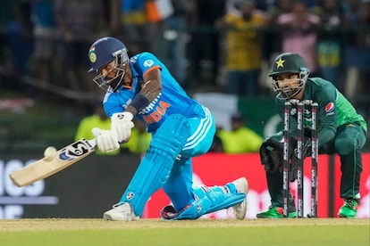 india vs pak match live score