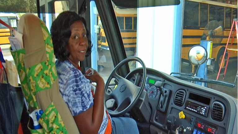 how much do bus drivers make in florida