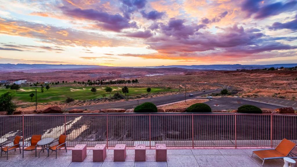 hotel best western view of lake powell