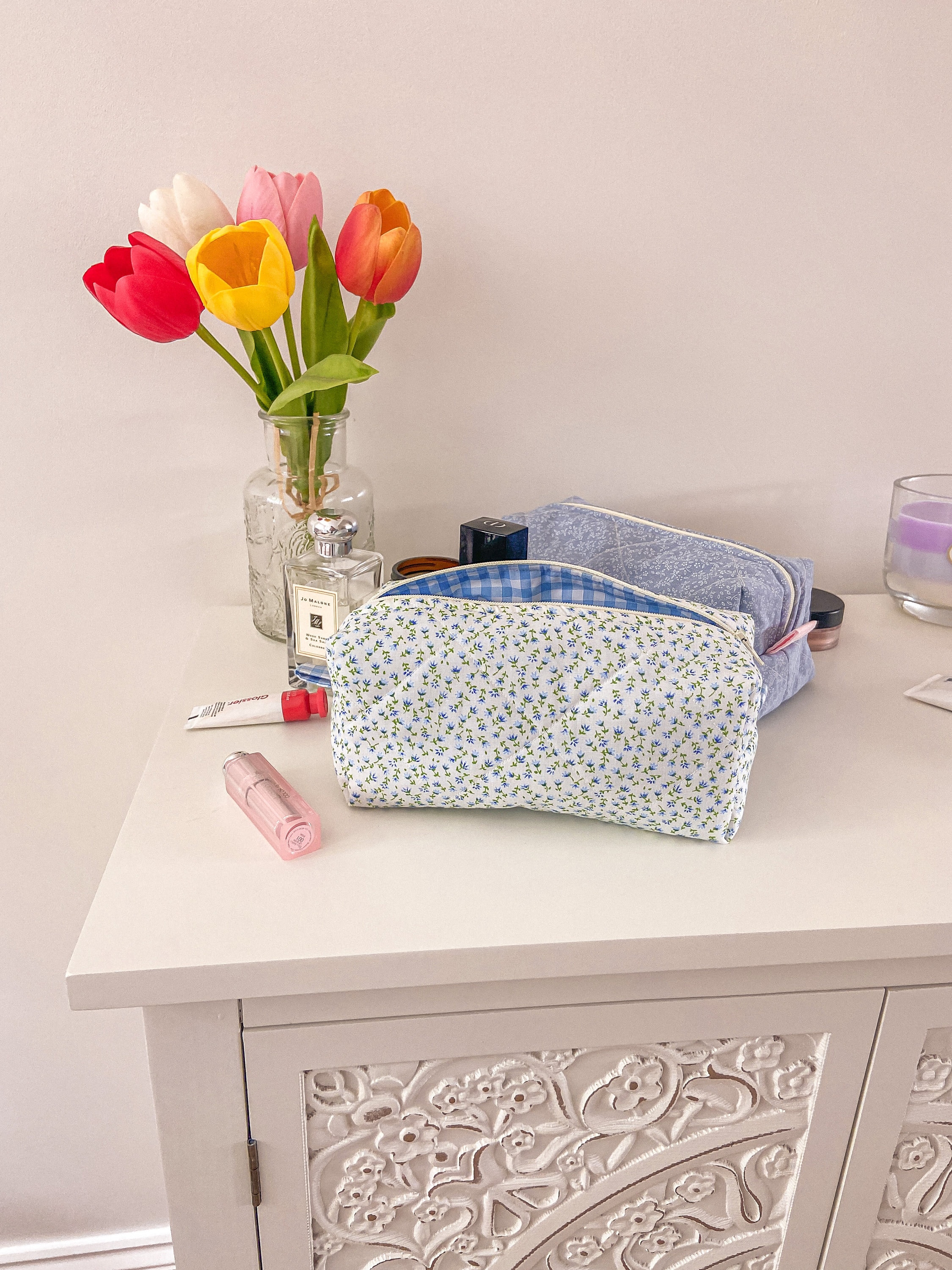 makeup bag flowers