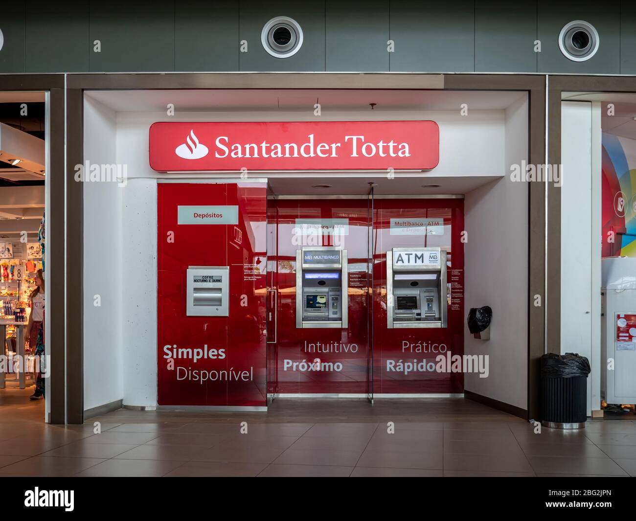 cajero santander en aeropuerto barajas