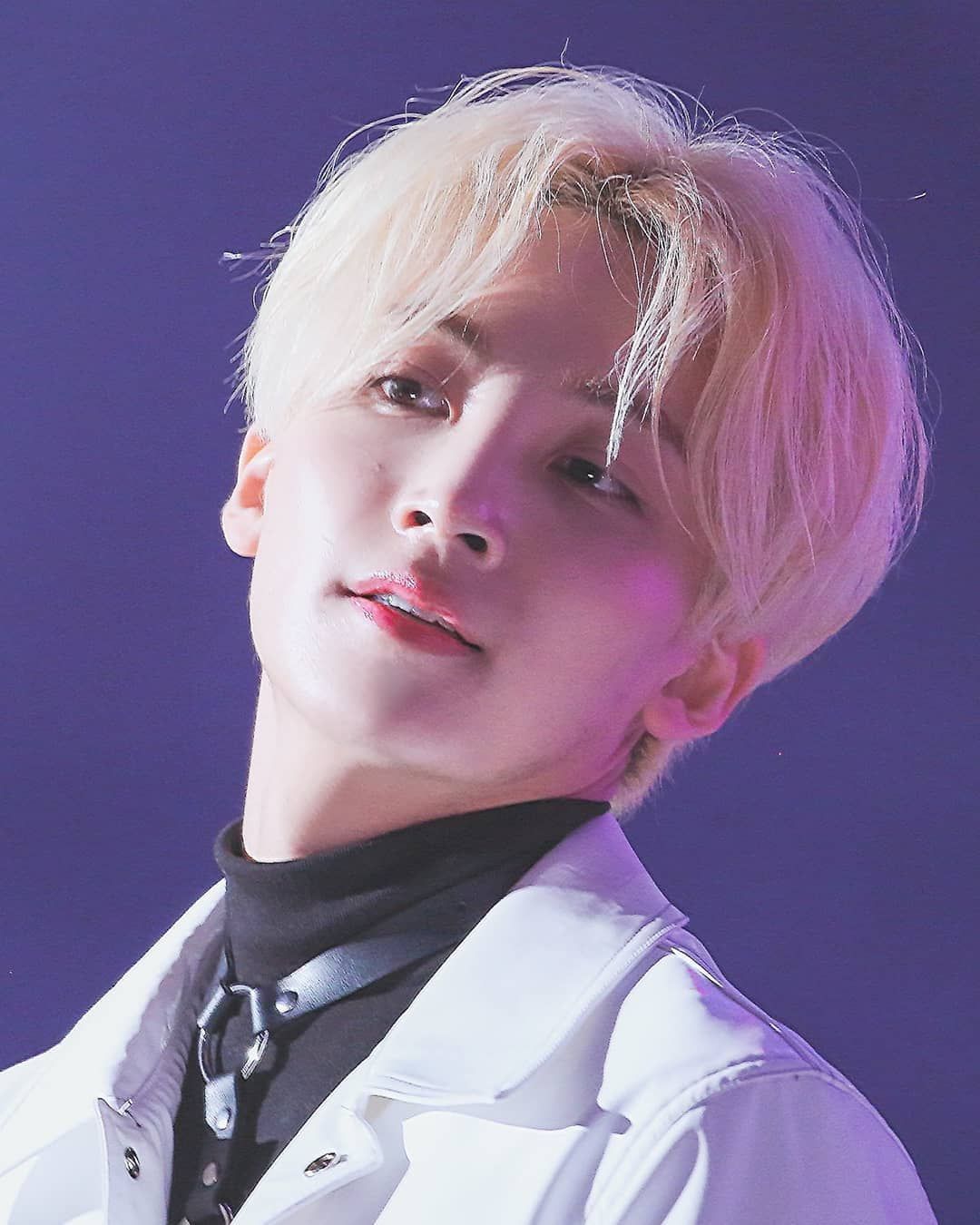 yoon jeonghan