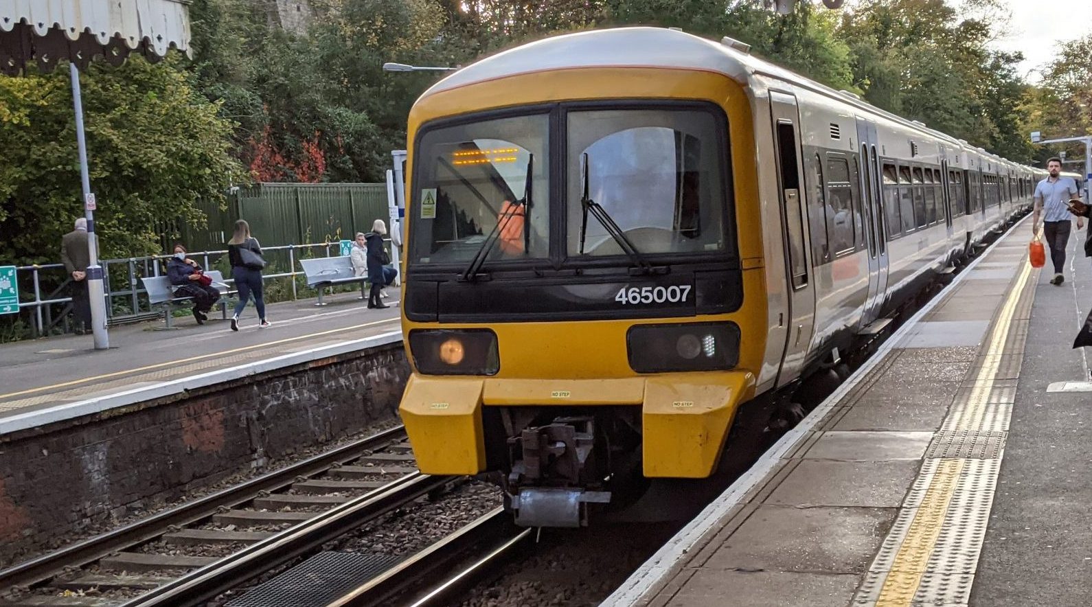 train blackheath to charing cross