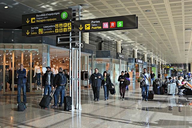 bcn airport departure