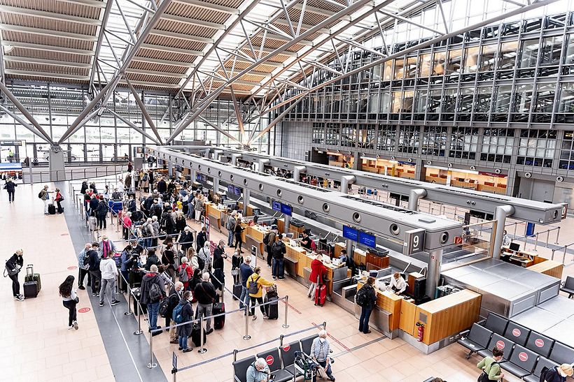 hamburg airport departures