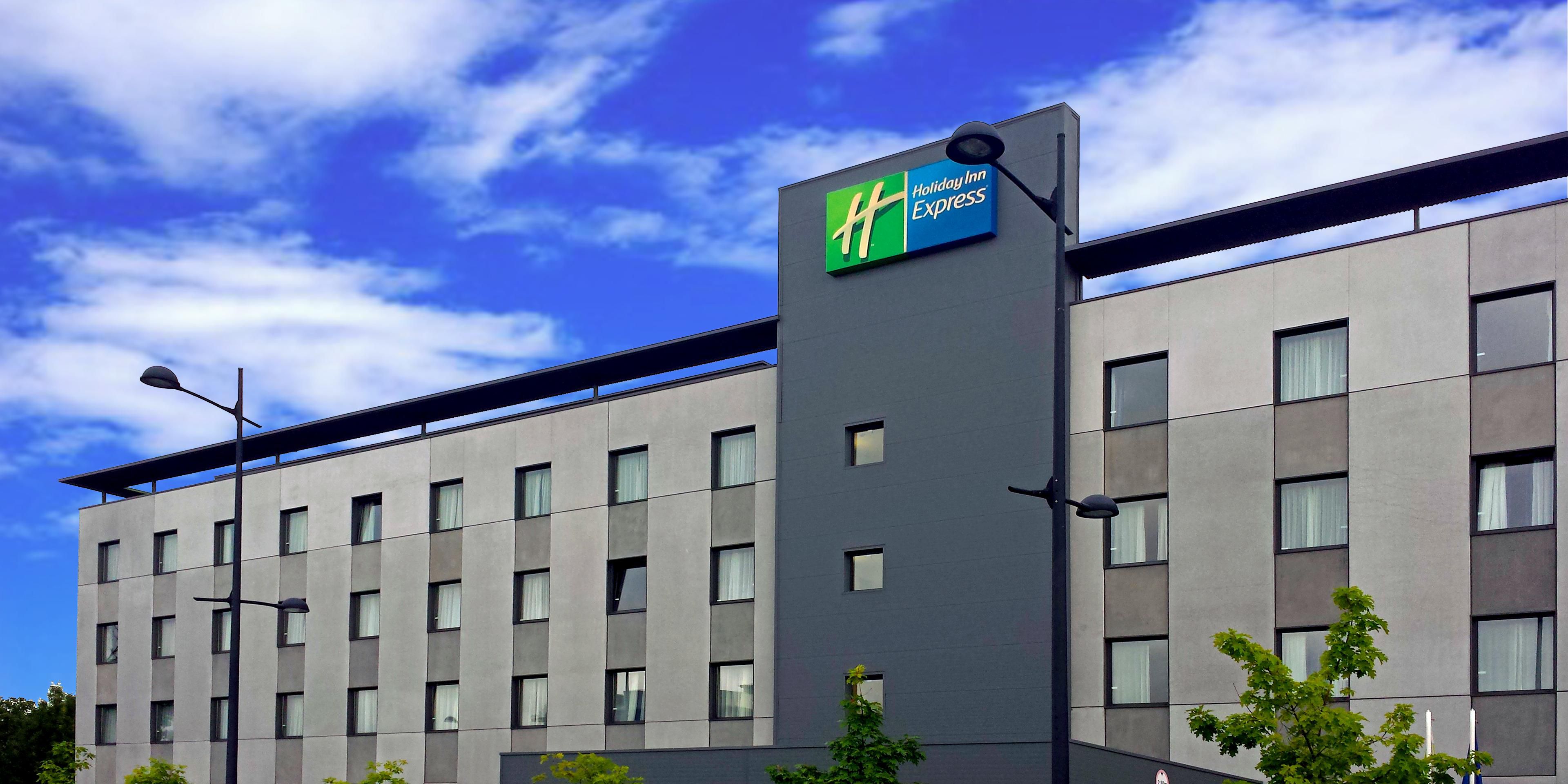 holiday inn express bilbao derio