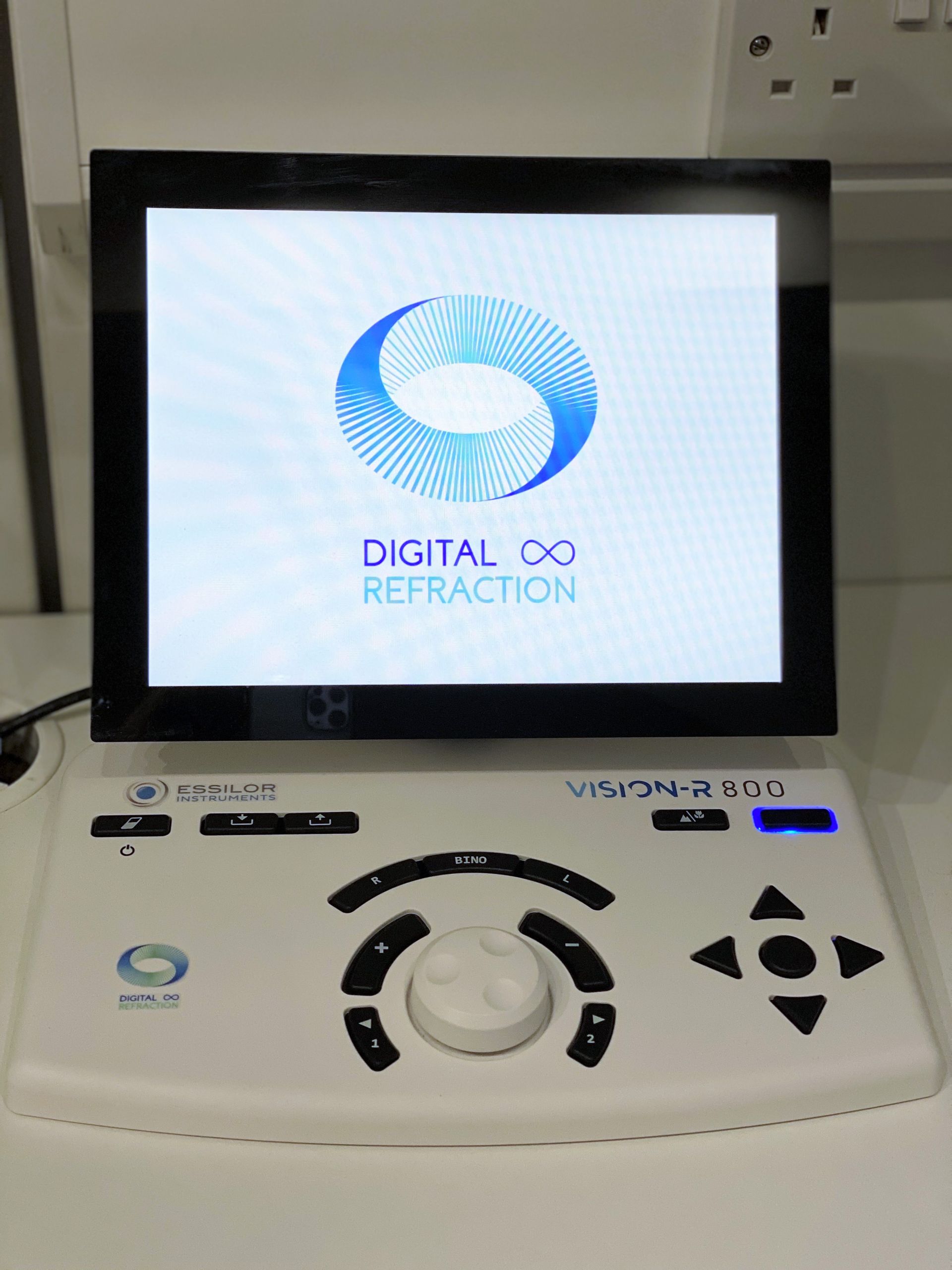 remote control essilor