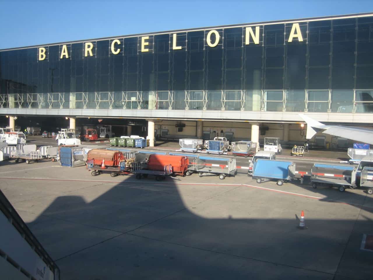 llegadas aeropuerto del prat barcelona