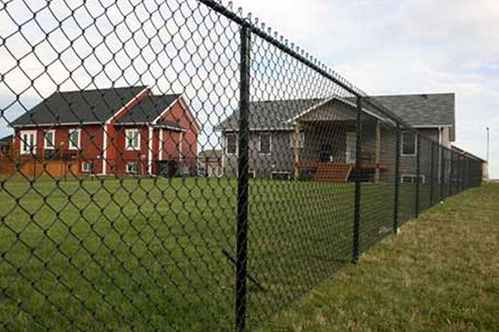 chain link fencing winnipeg