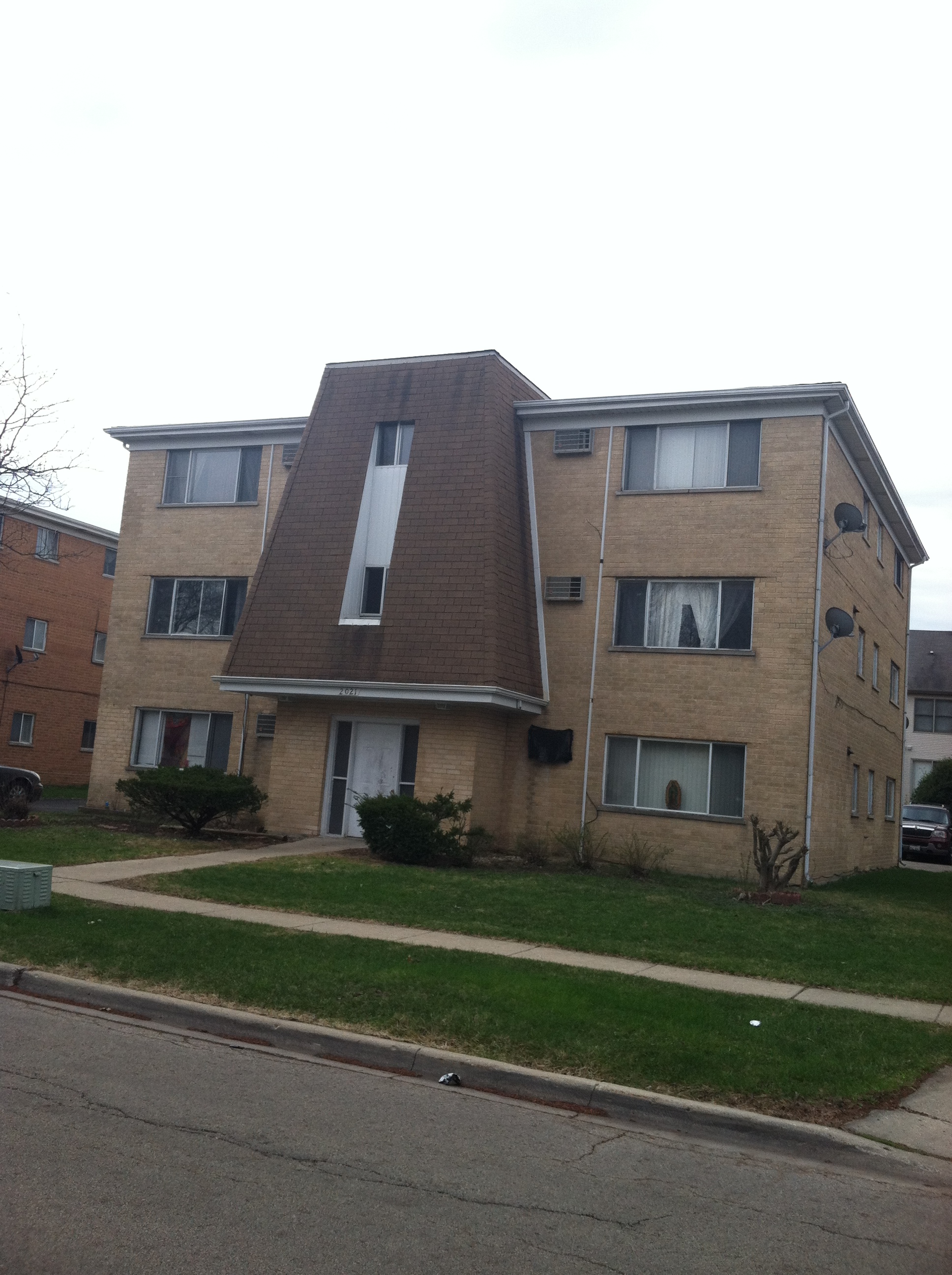 6 unit apartment building for sale near me