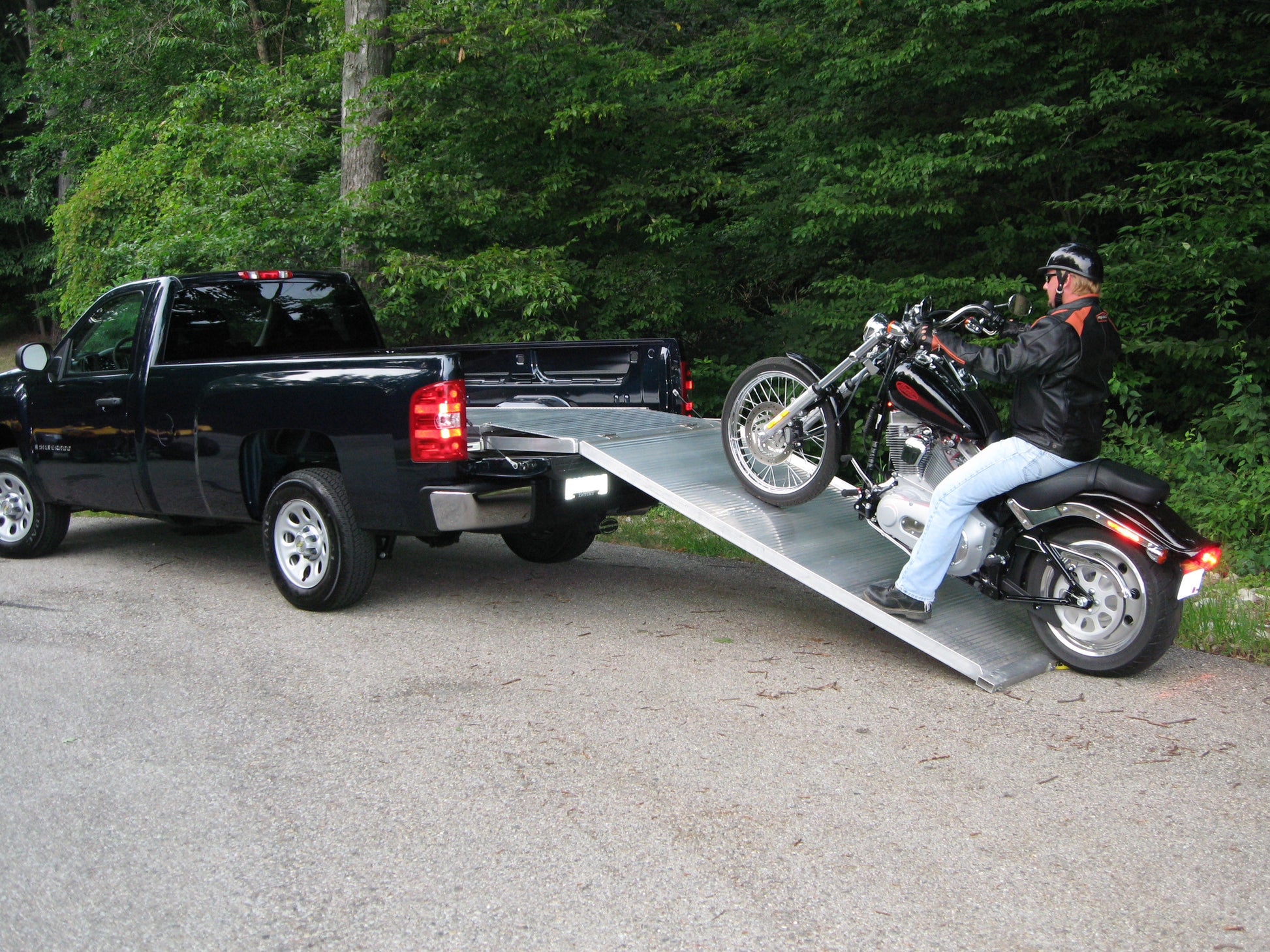 motorcycle ramp for pickup truck