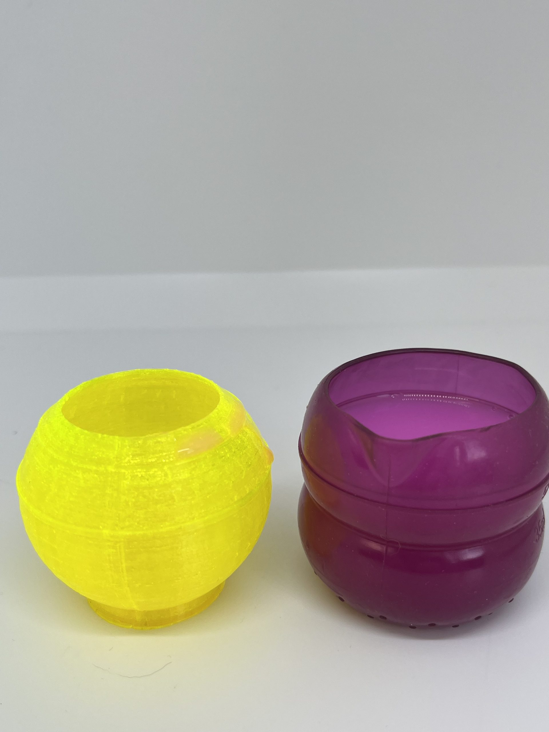 liquid detergent dosing ball