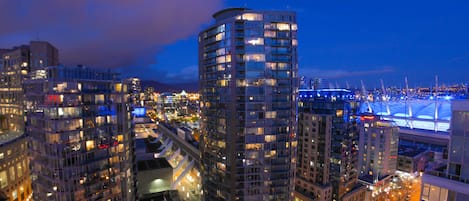 hotels kitsilano vancouver