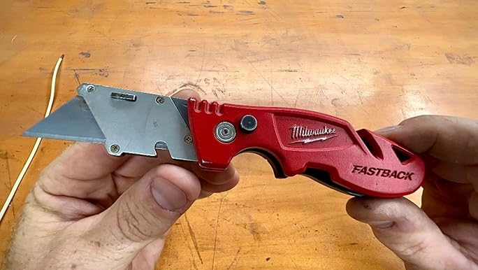 milwaukee tools box cutter