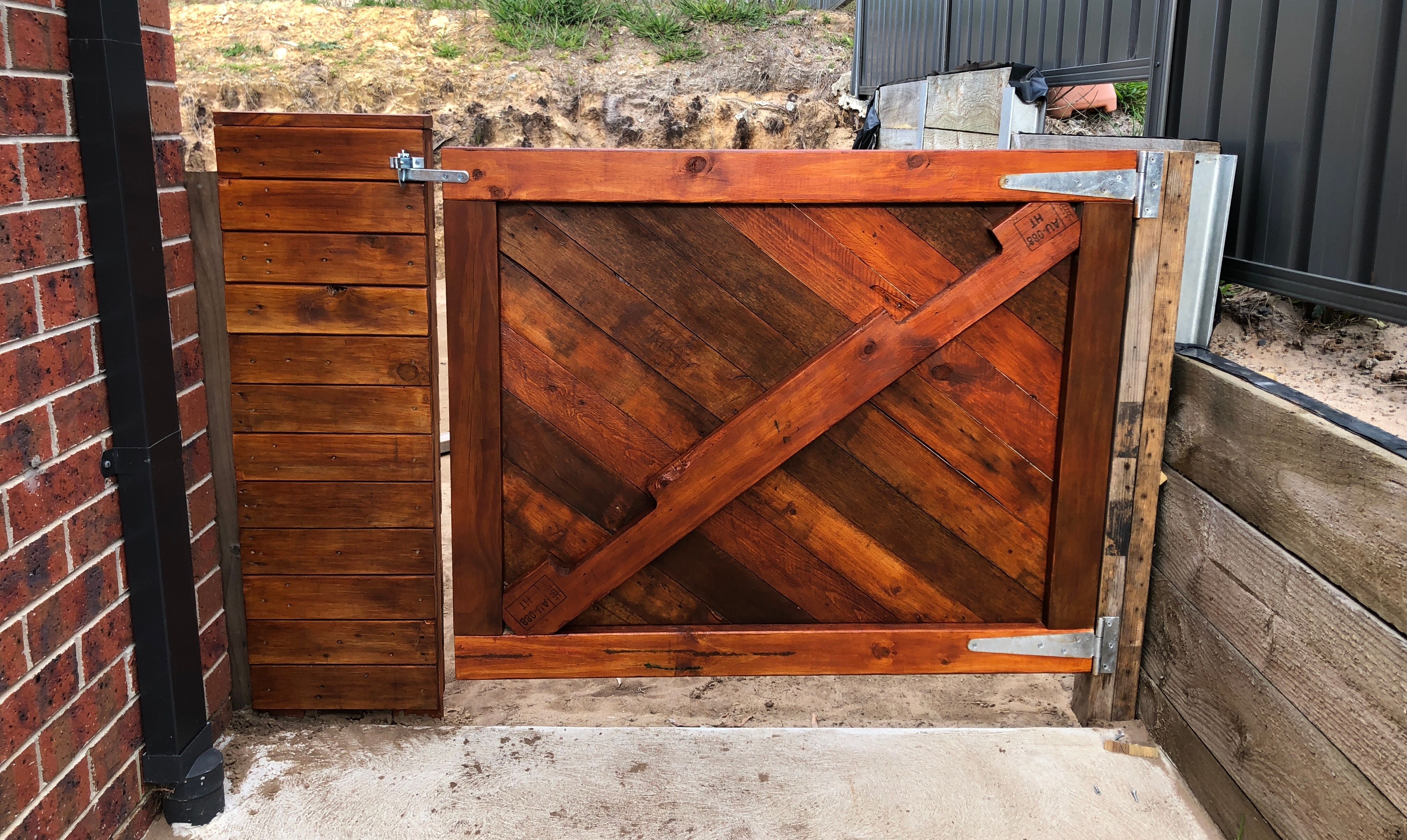 wooden driveway gates bunnings