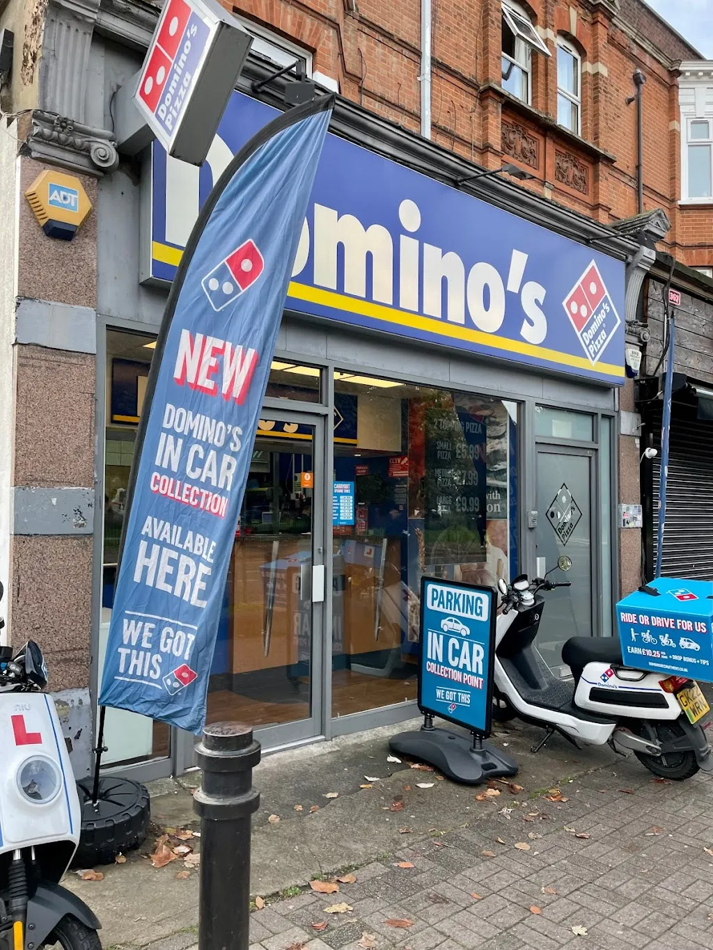 dominos pizza - london - ealing common