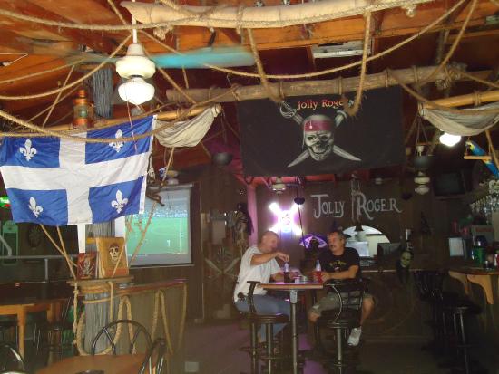 jolly rogers bar and grill