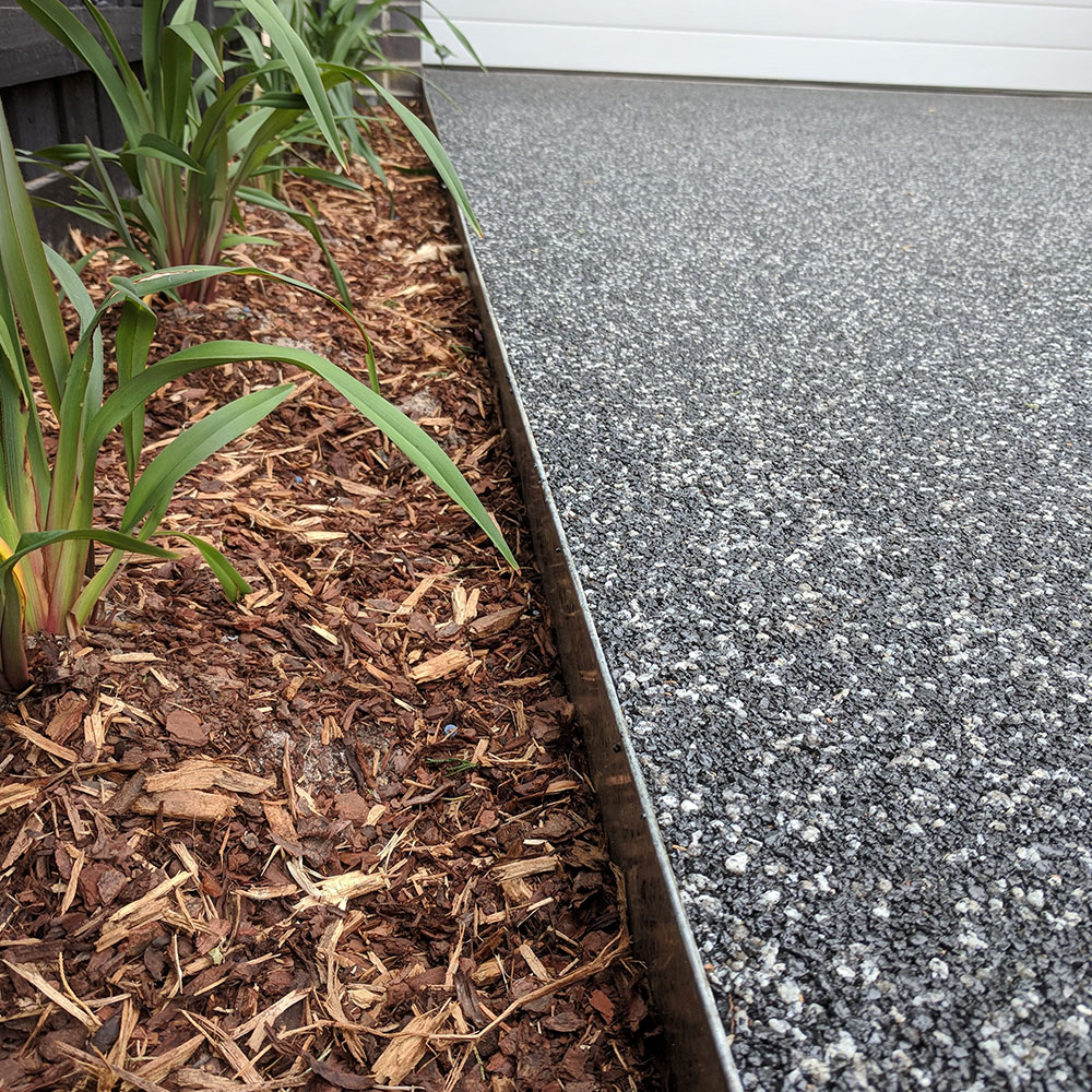 gravel edging for driveway