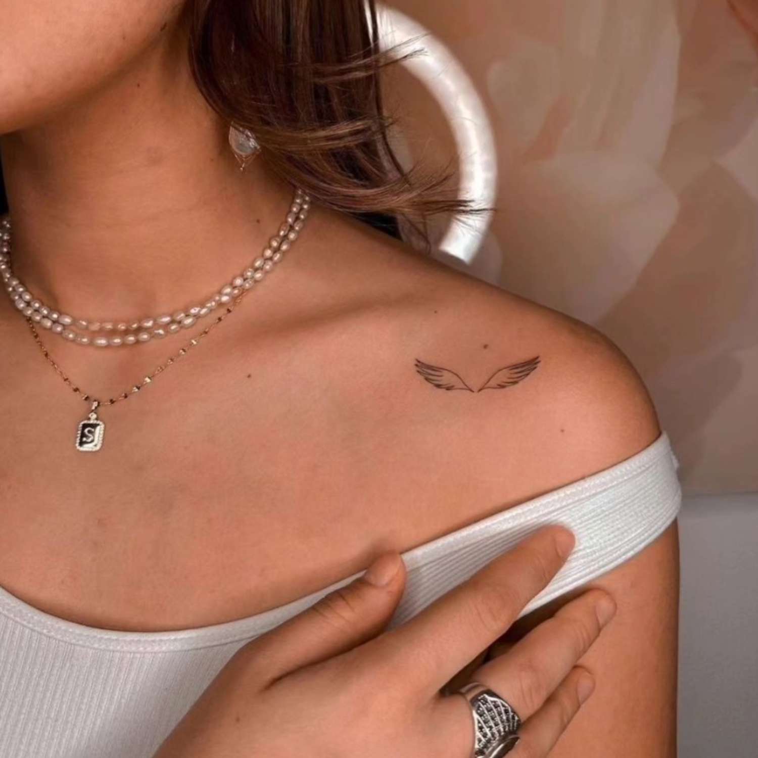 collarbone tattoo