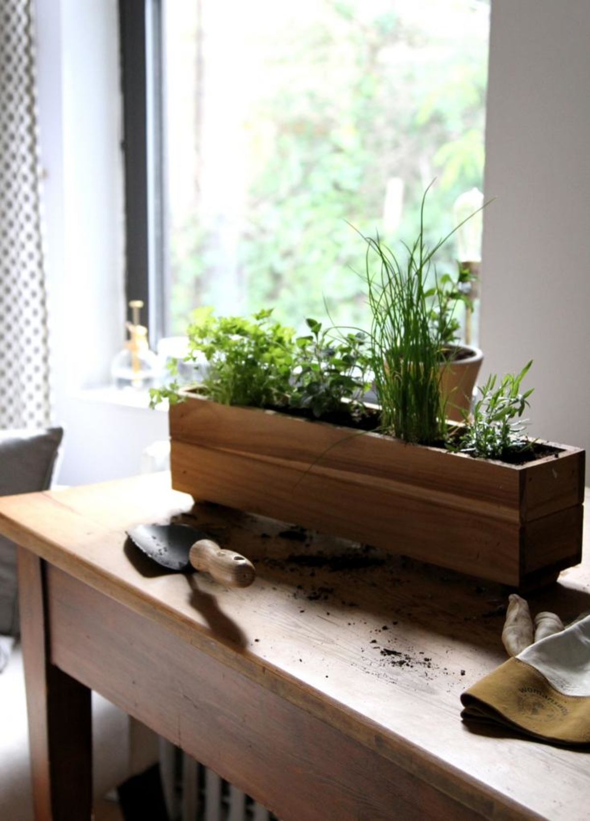 window sill planter box