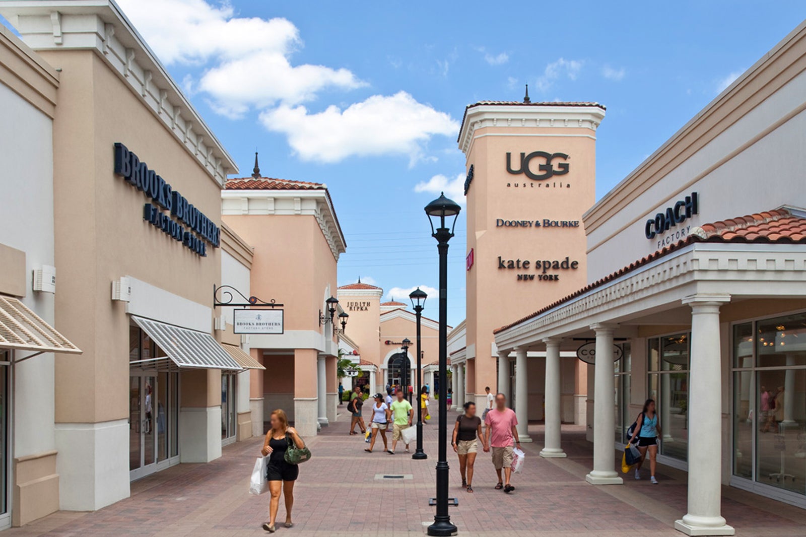 premium outlet international drive