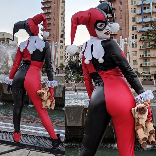 sexy harley quinn cosplay