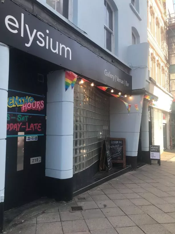 swansea gay bars