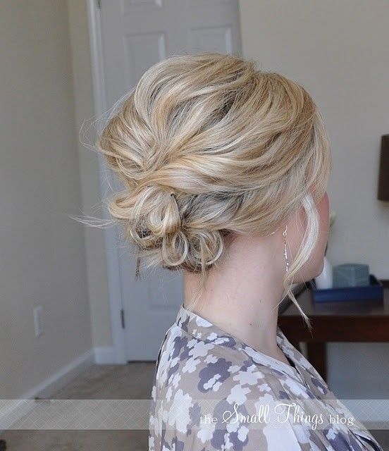 messy hair updo for short hair