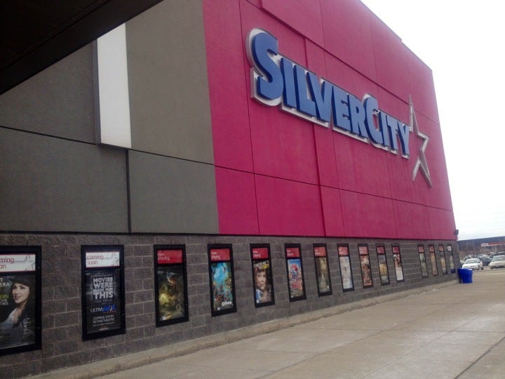 cineplex wyecroft oakville ontario