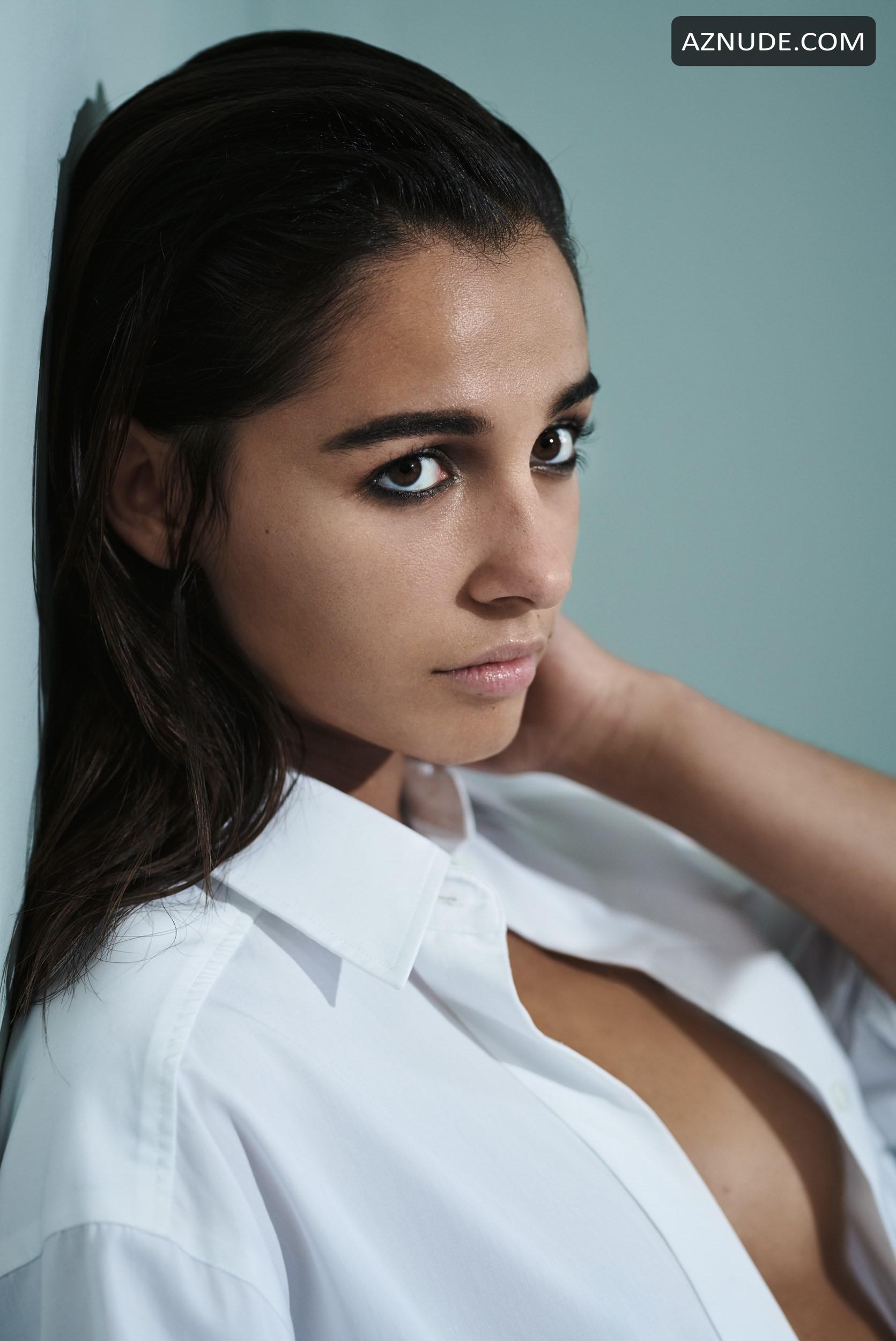 naomi scott tits