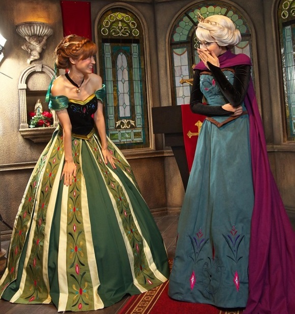 elsa and anna outfits