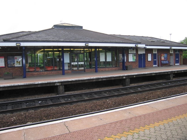 tiverton parkway train station