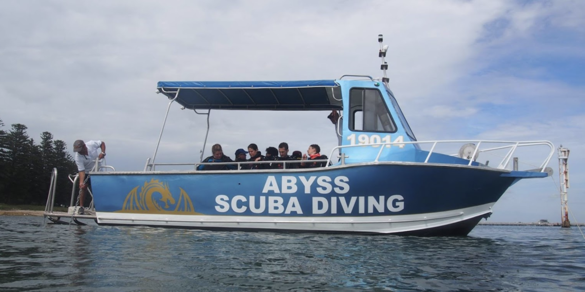 abyss scuba diving