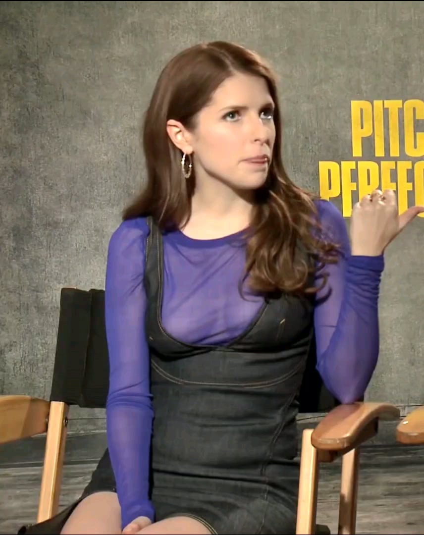 anna kendrick nipple