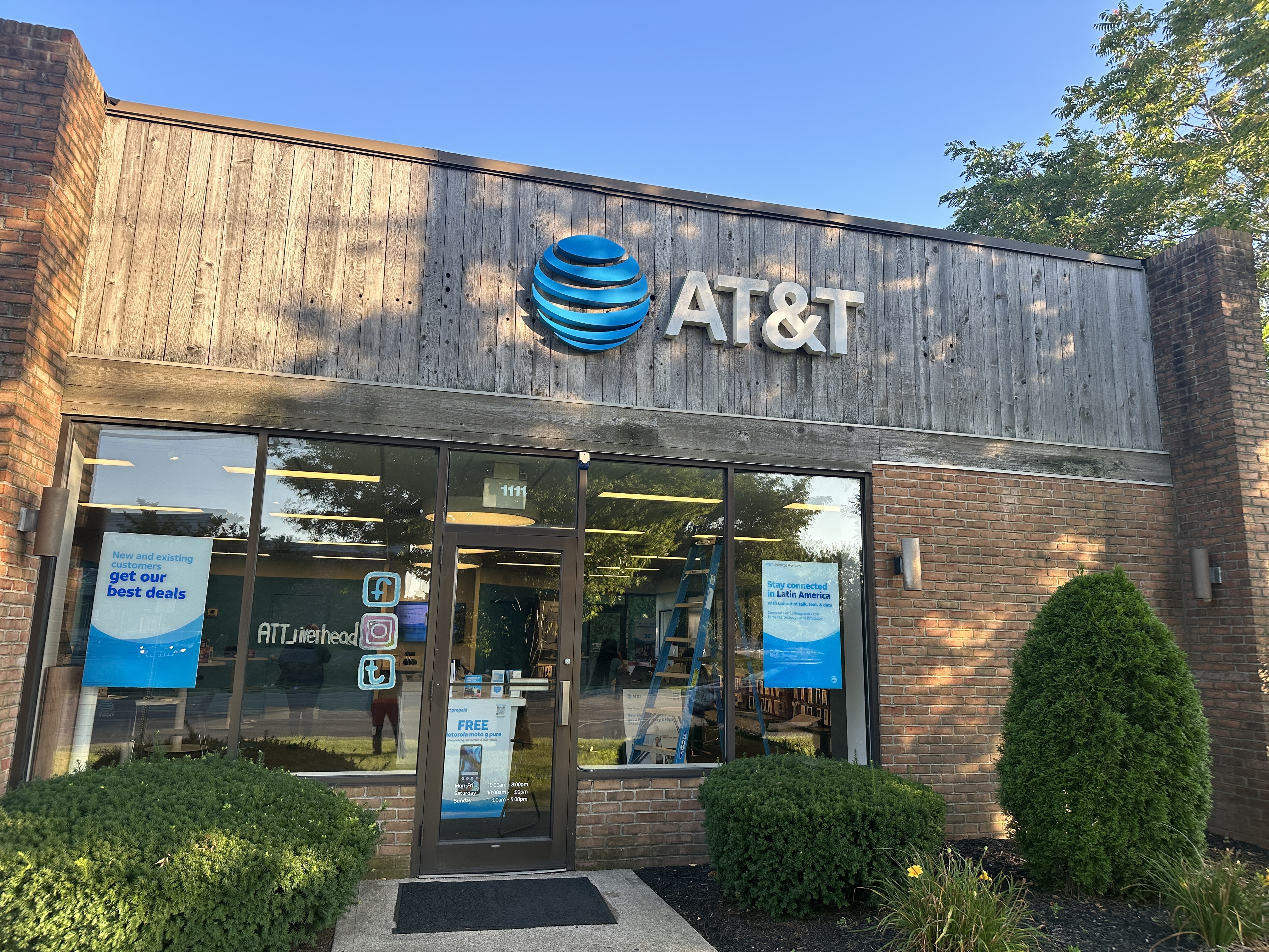 at&t stores nearest me