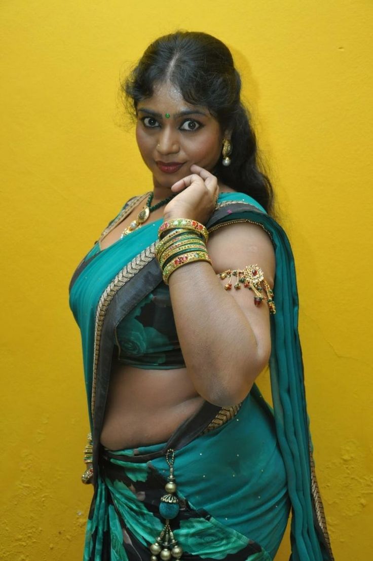 aunty hot stills