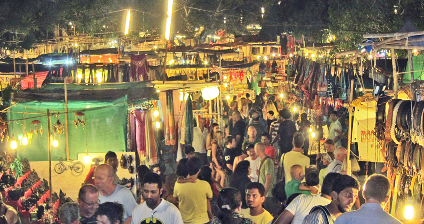 arpora night market in october